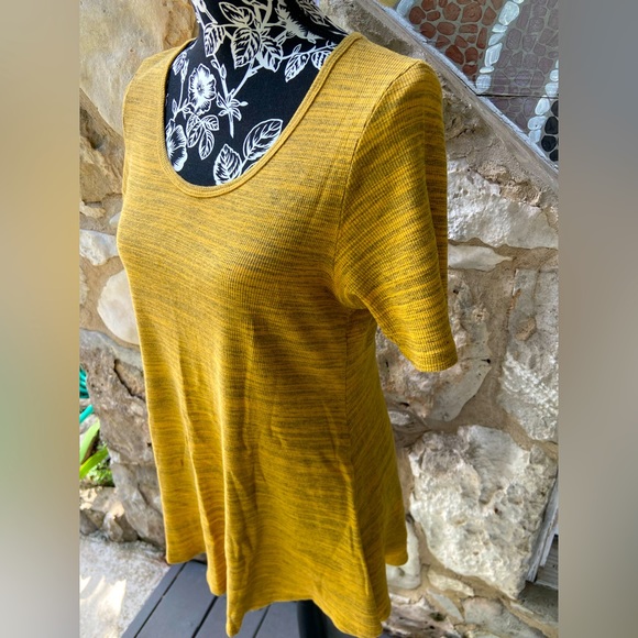 Lularoe Perfect T Size Small S - Mustard Yellow - Picture 2 of 6